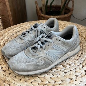 Grey New Balance 696 W 7.5